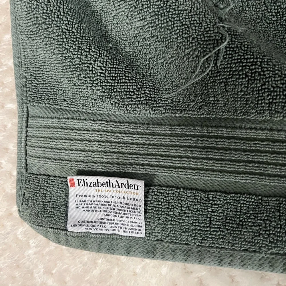 Elizabeth Arden spa collection olive green small hand town